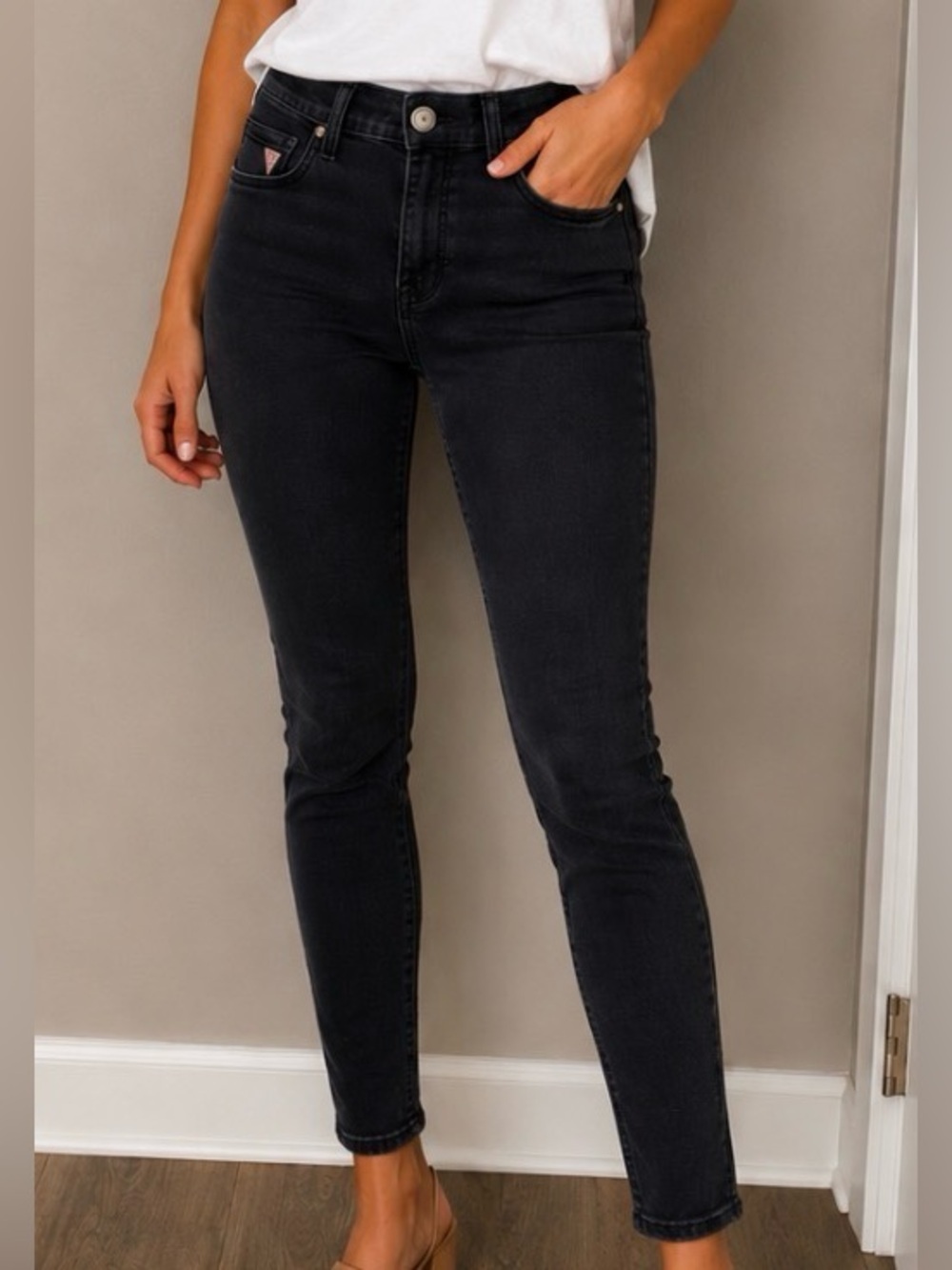 Vintage Guess Jeans Black Skinny Stretchy 90’s Los Angeles Women’s Mens Y2K Slim